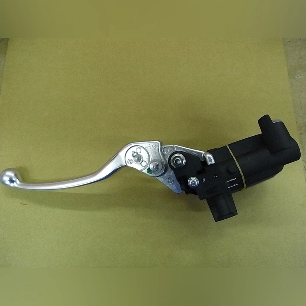 SYM Max Sym 400 ÖN ÜST FREN MERKEZI KOMPLE