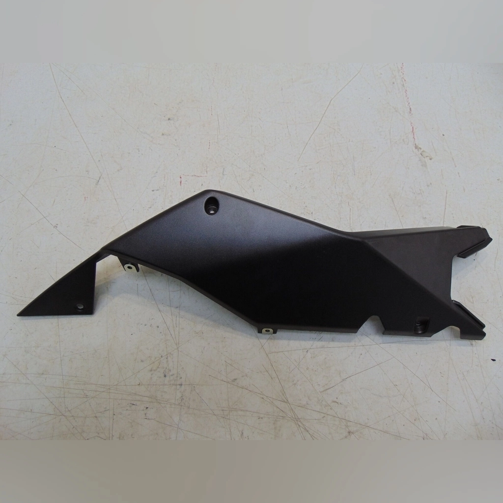 HYOSUNG GD 250 Racing PANEL ARKA SAĞ GRİ TON