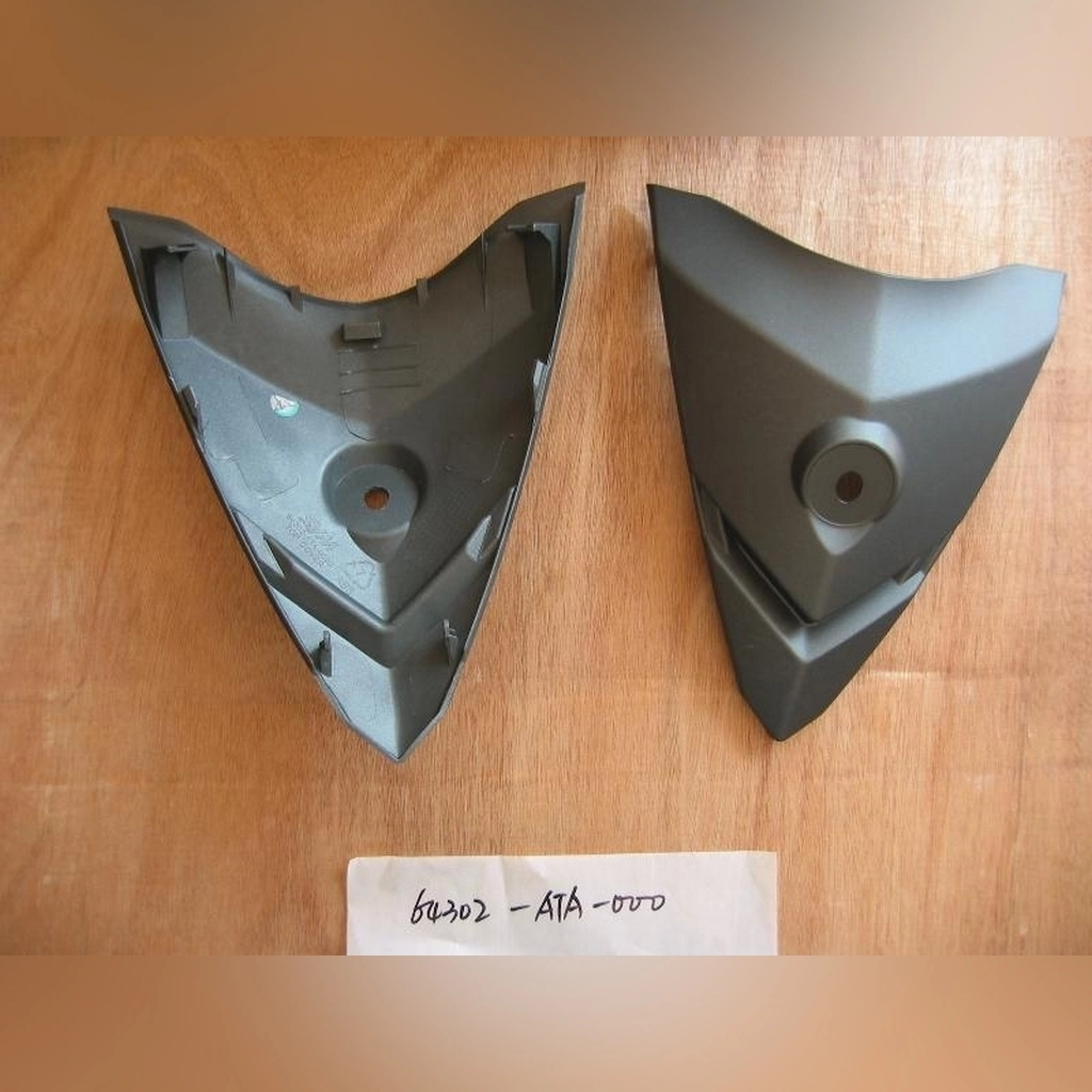 SYM Jet 4 125 ÖN GRENAJ ÜÇGEN KAPAK