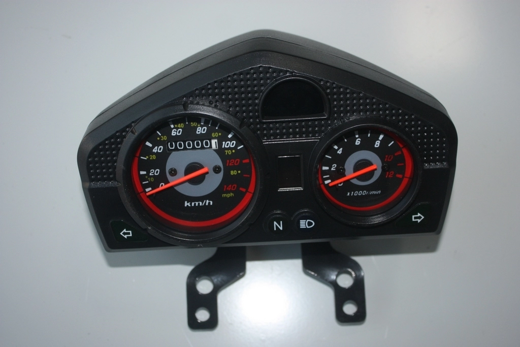 KRAL KR-200 TITUS KM SAATİ (TİTUS YENİ MODEL) #TITUS-TIT005