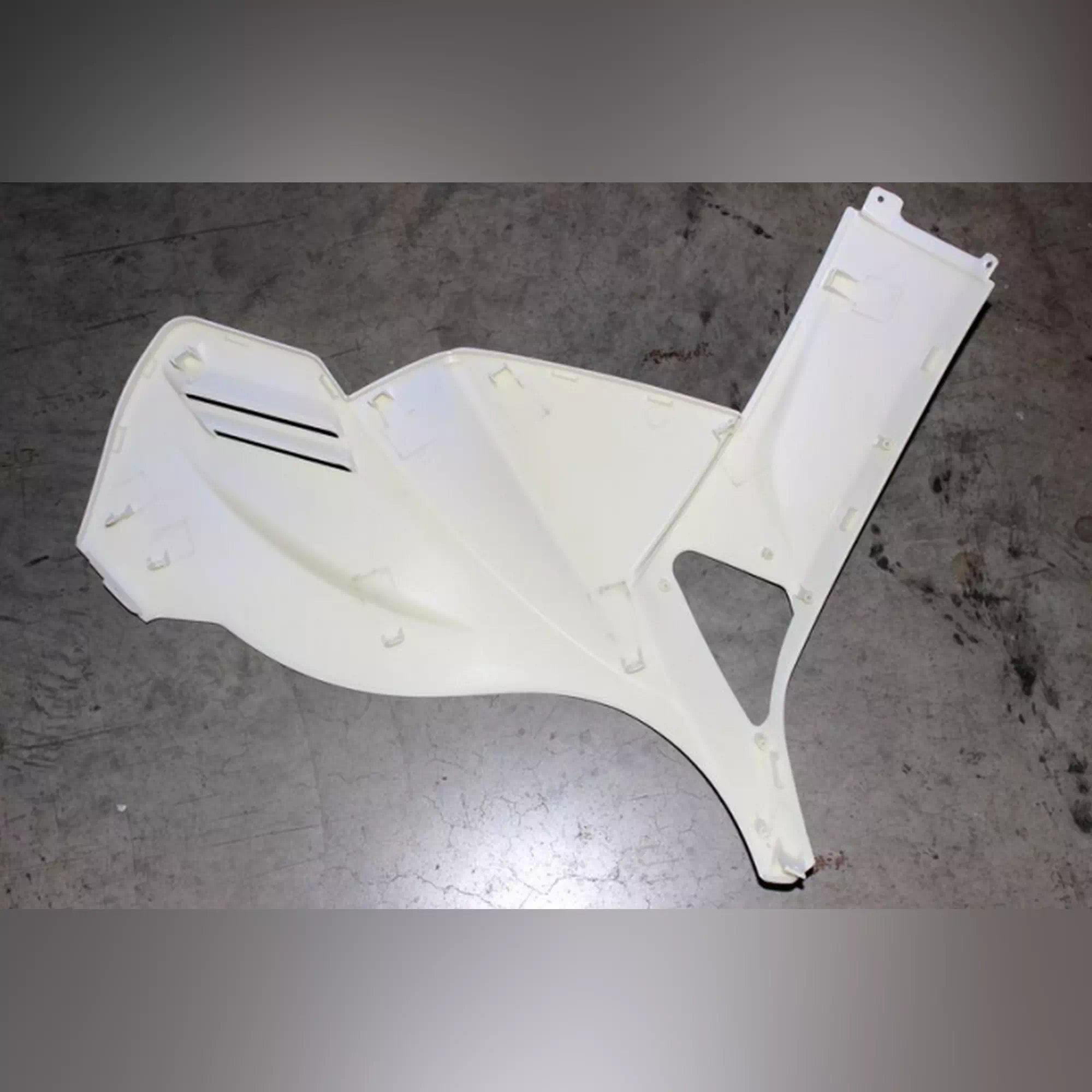 CF MOTO JETMAX 250 (EFI) ON PANEL SAG DIS (BEYAZ) #Y4CFM4000A0261