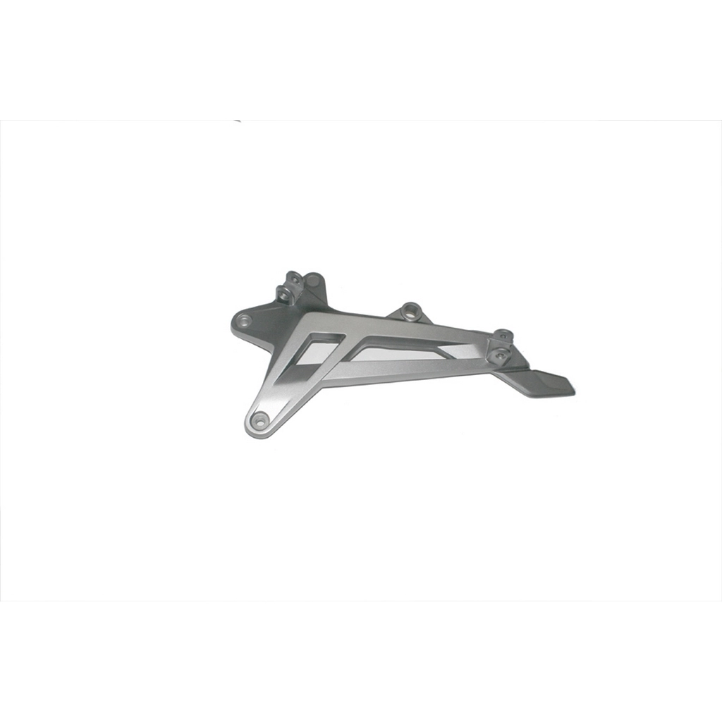 CF MOTO 150NK ARKA BASAMAK BRAKETI SAG #Y4CFM4008A0227