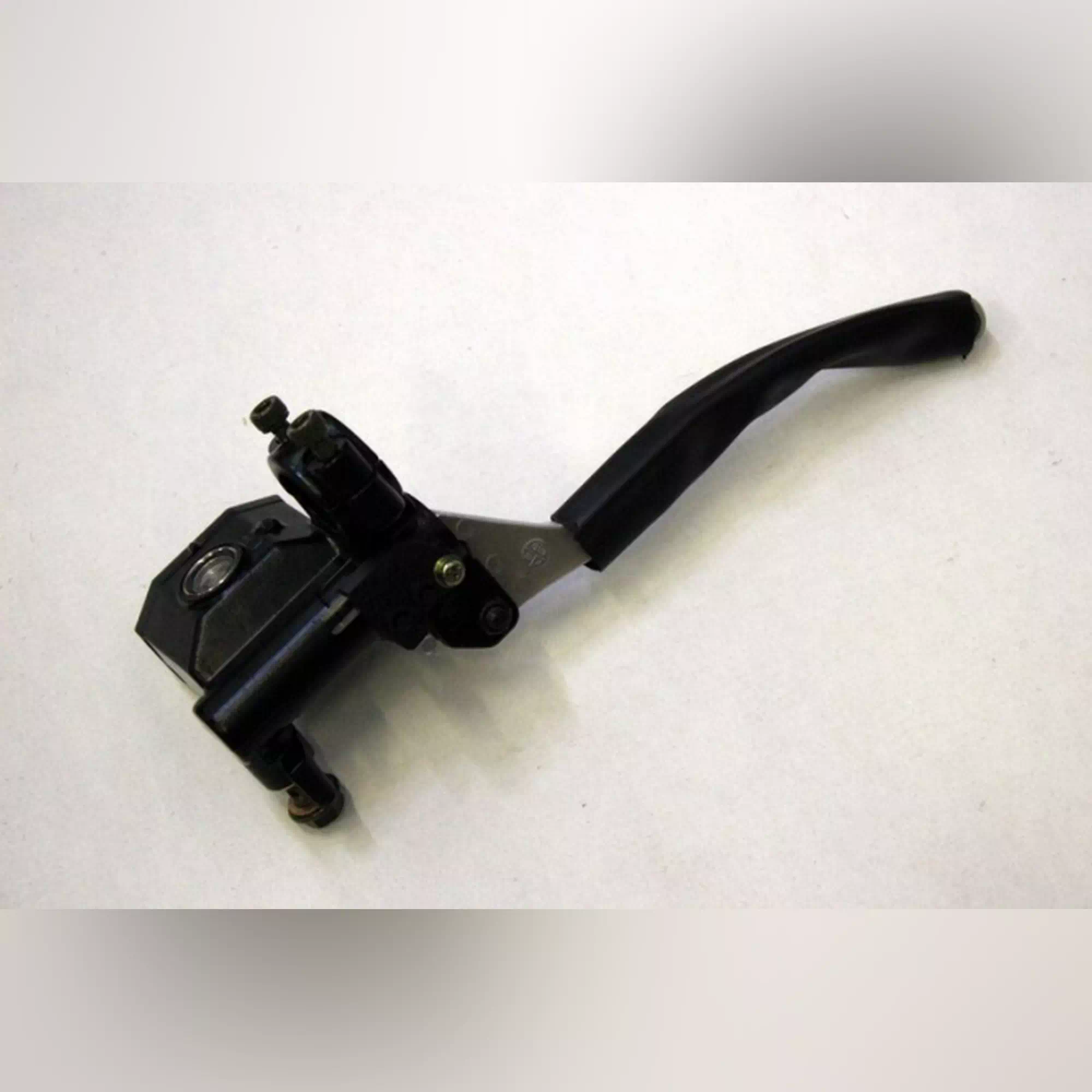 CF MOTO 150NK ON FREN HIDROLIK KUTUSU KOMPLE #Y4CFM4008A0253