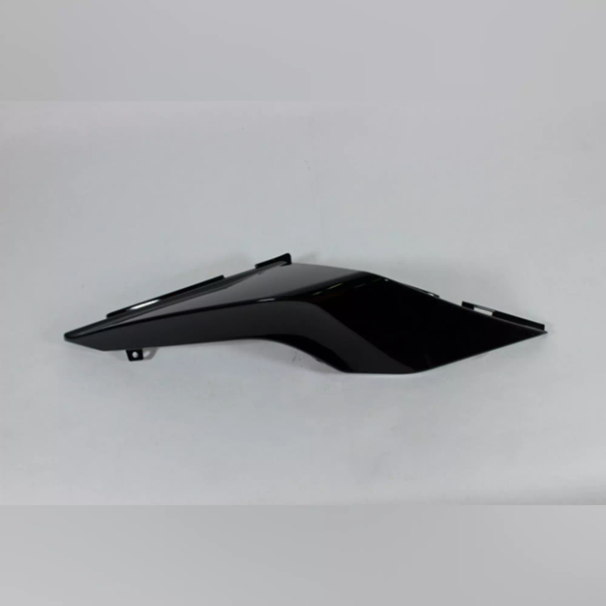 CF MOTO 650NK SELE ALTI YAN KRNJ SAG ARKA (SIYAH) 2022 #Y4CFM4011A0114
