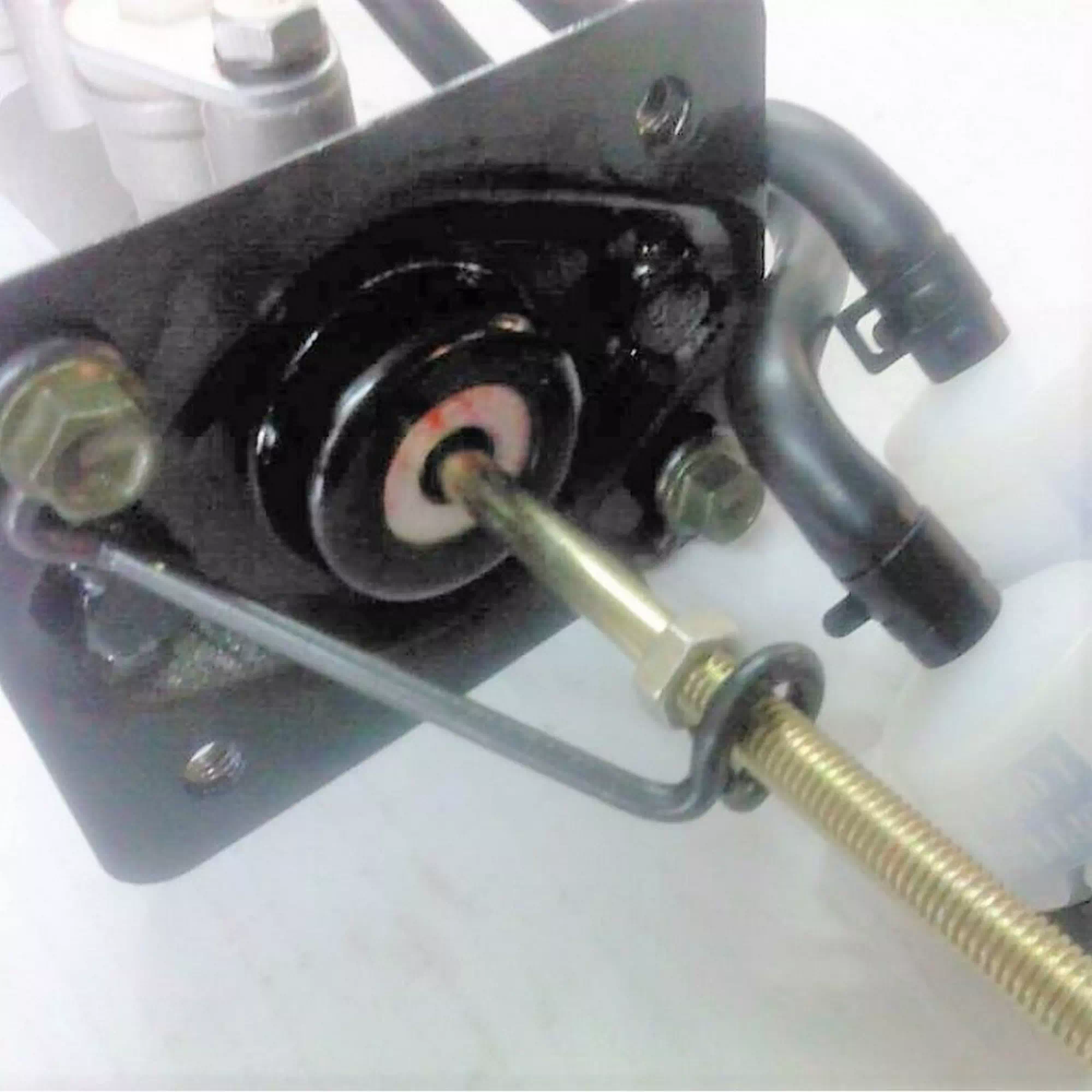 CF MOTO ZFORCE 550 ANA FREN MERKEZI #Y4CFM4021A0018