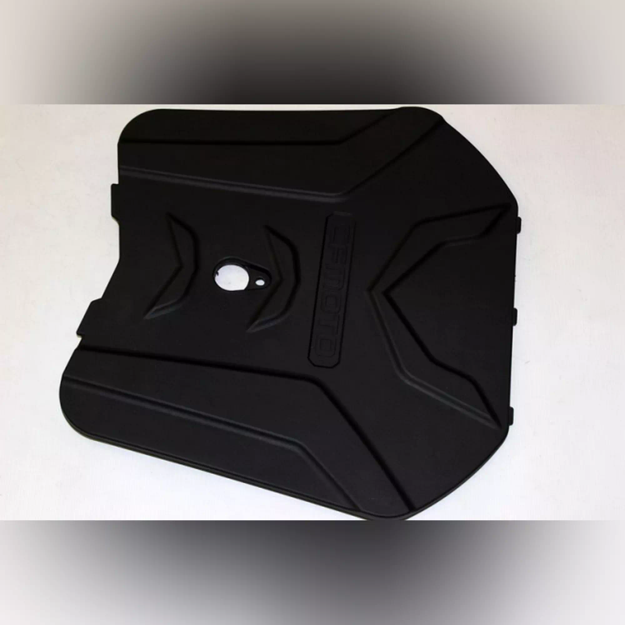 CF MOTO ZFORCE 550 ARKA BAGAJ IC KAPAK #Y4CFM4021A0107