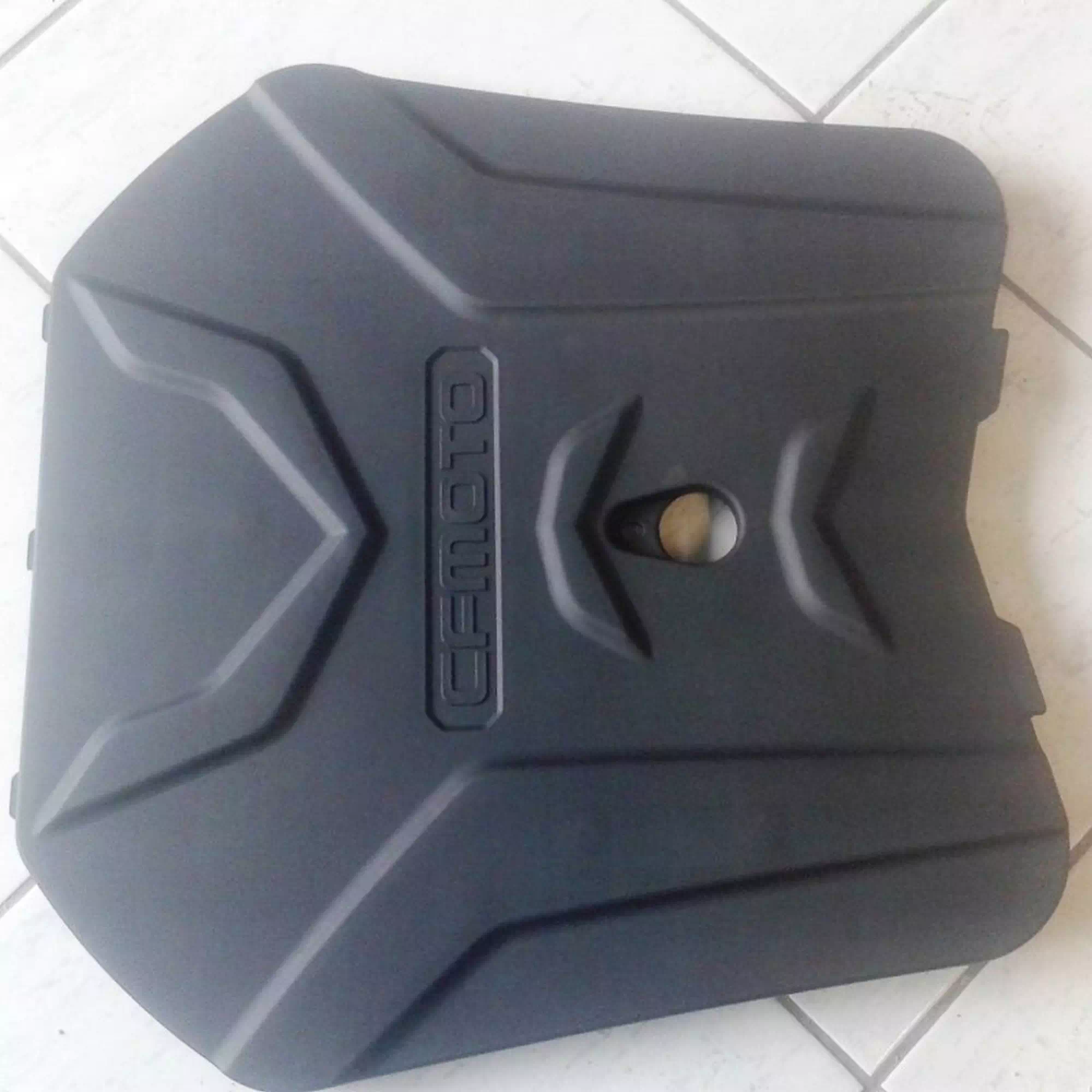 CF MOTO ZFORCE 550 ARKA BAGAJ IC KAPAK #Y4CFM4021A0107