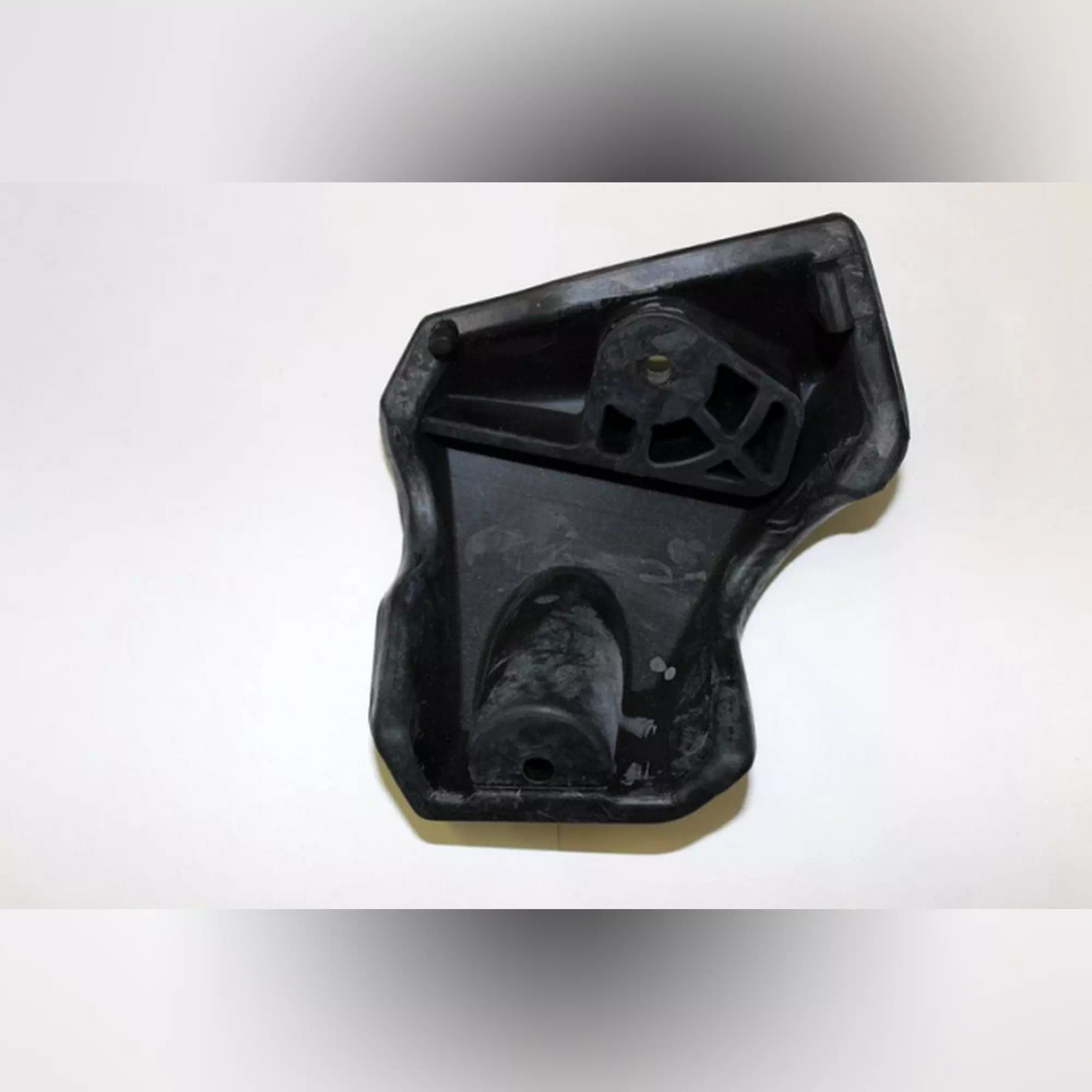 CF MOTO ZFORCE 550 ON TAMPON MUHAFAZASI SAG #Y4CFM4021A0115