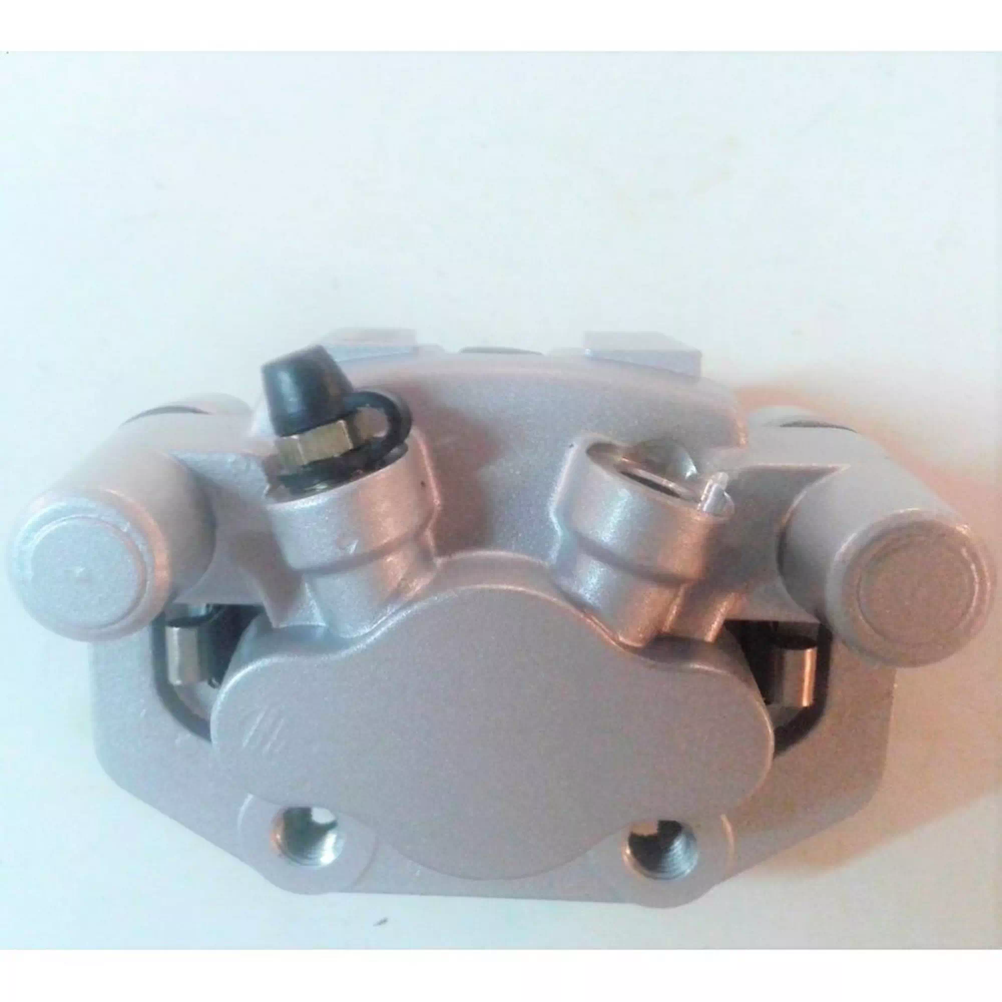 CF MOTO ZFORCE 550 ARKA KALIPER TAKIMI (SAG) #Y4CFM4021A0133