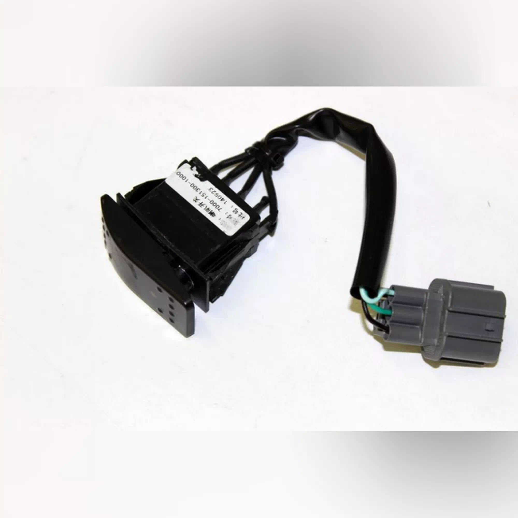 CF MOTO ZFORCE 550 KORNA DUGMESI #Y4CFM4021A0158