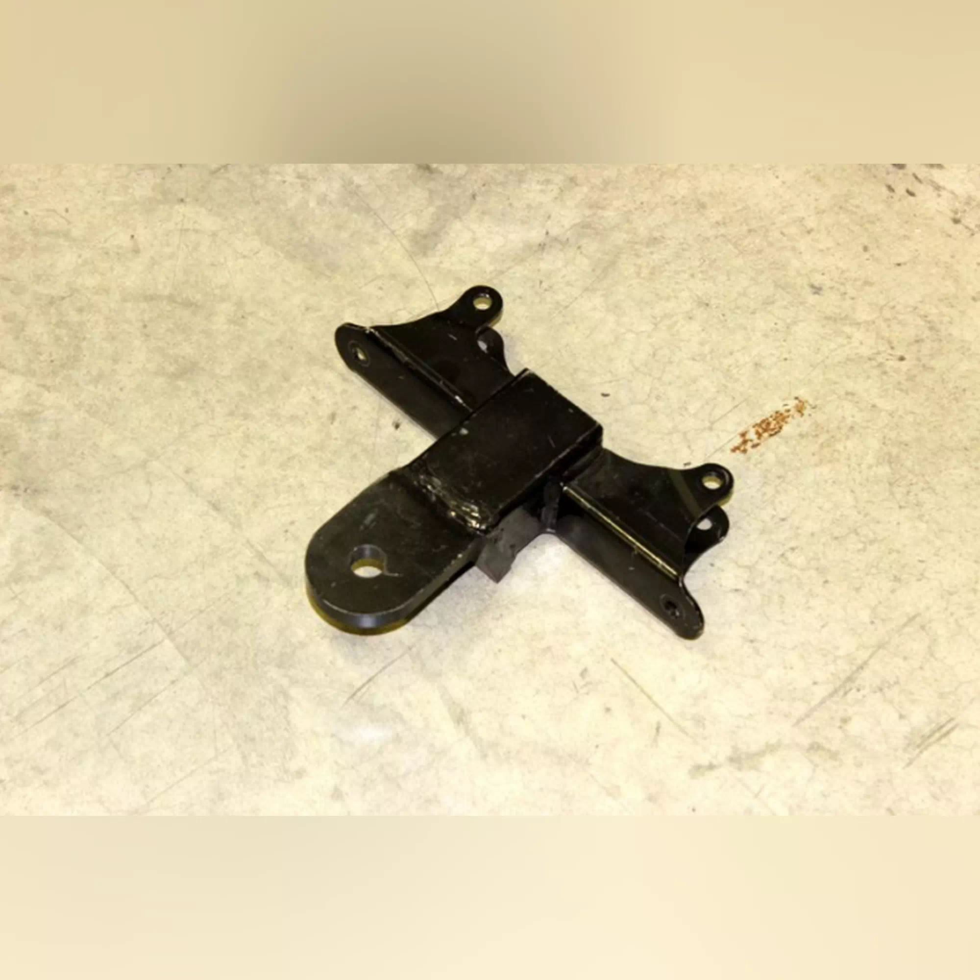 CF MOTO ZFORCE 550 CEKI TOPUZU BAGLANTI BRAKETI #Y4CFM4021A0184
