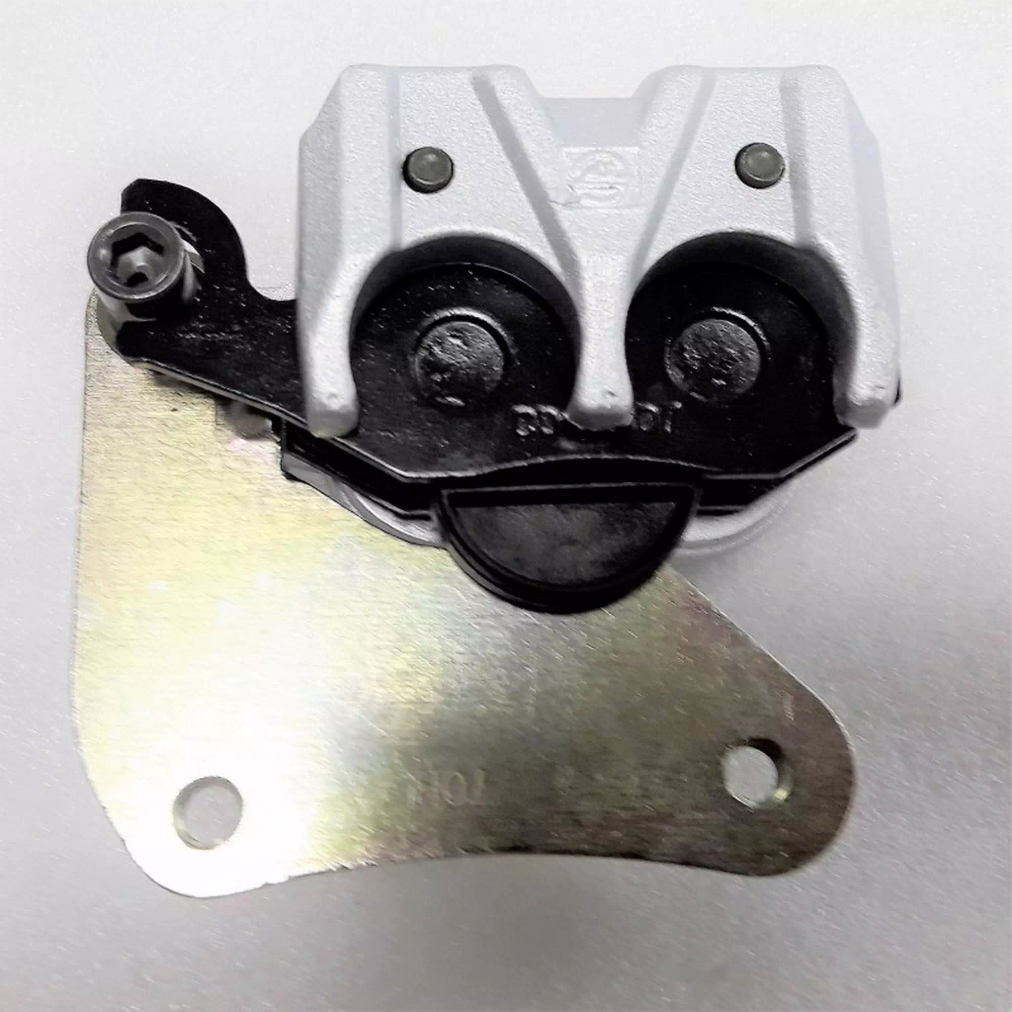 CF MOTO ZFORCE 550 ON FREN KALIPAER TAKIMI (SAG) #Y4CFM4021A0236