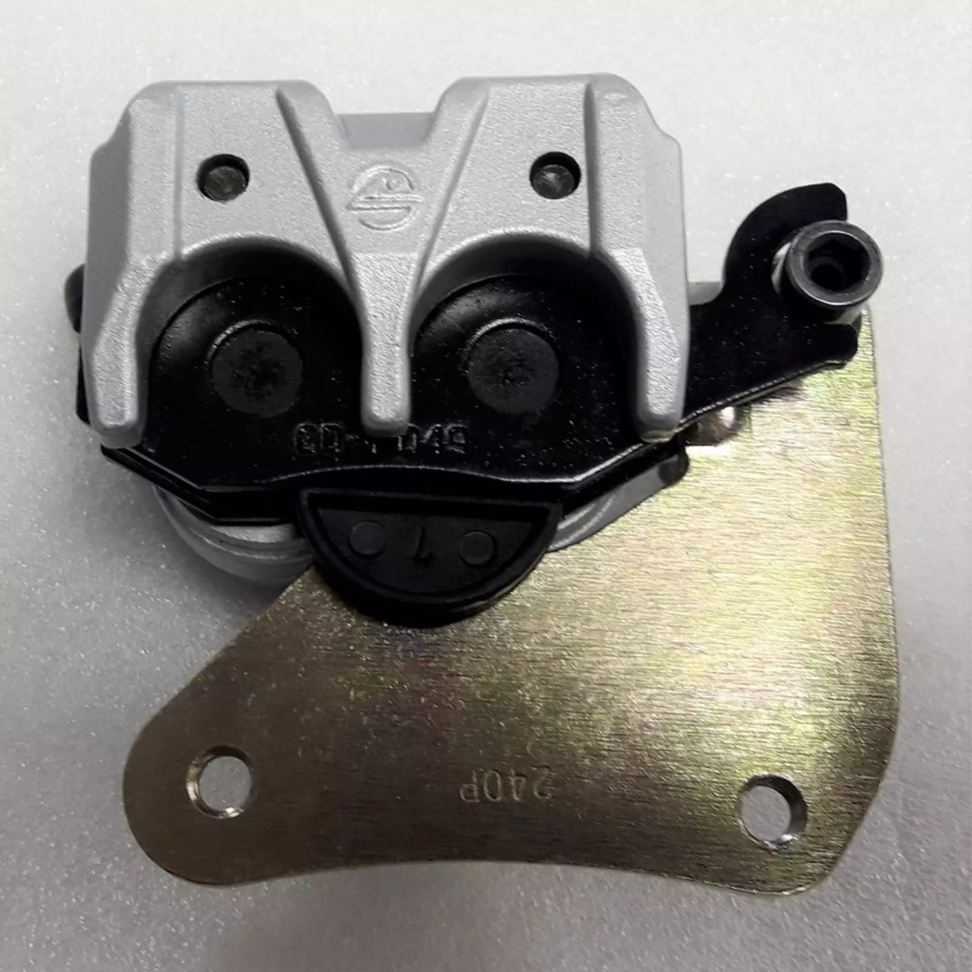 CF MOTO ZFORCE 550 ON FREN KALIPAER TAKIMI (SOL) #Y4CFM4021A0237