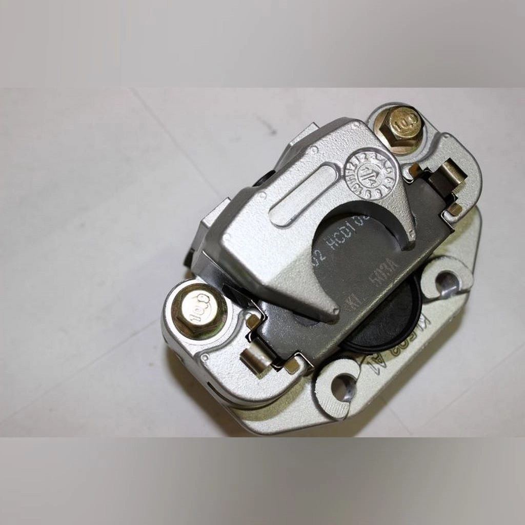 CF MOTO ZFORCE 550 ARKA KALIPER TAKIMI (SOL) #Y4CFM4021A0260