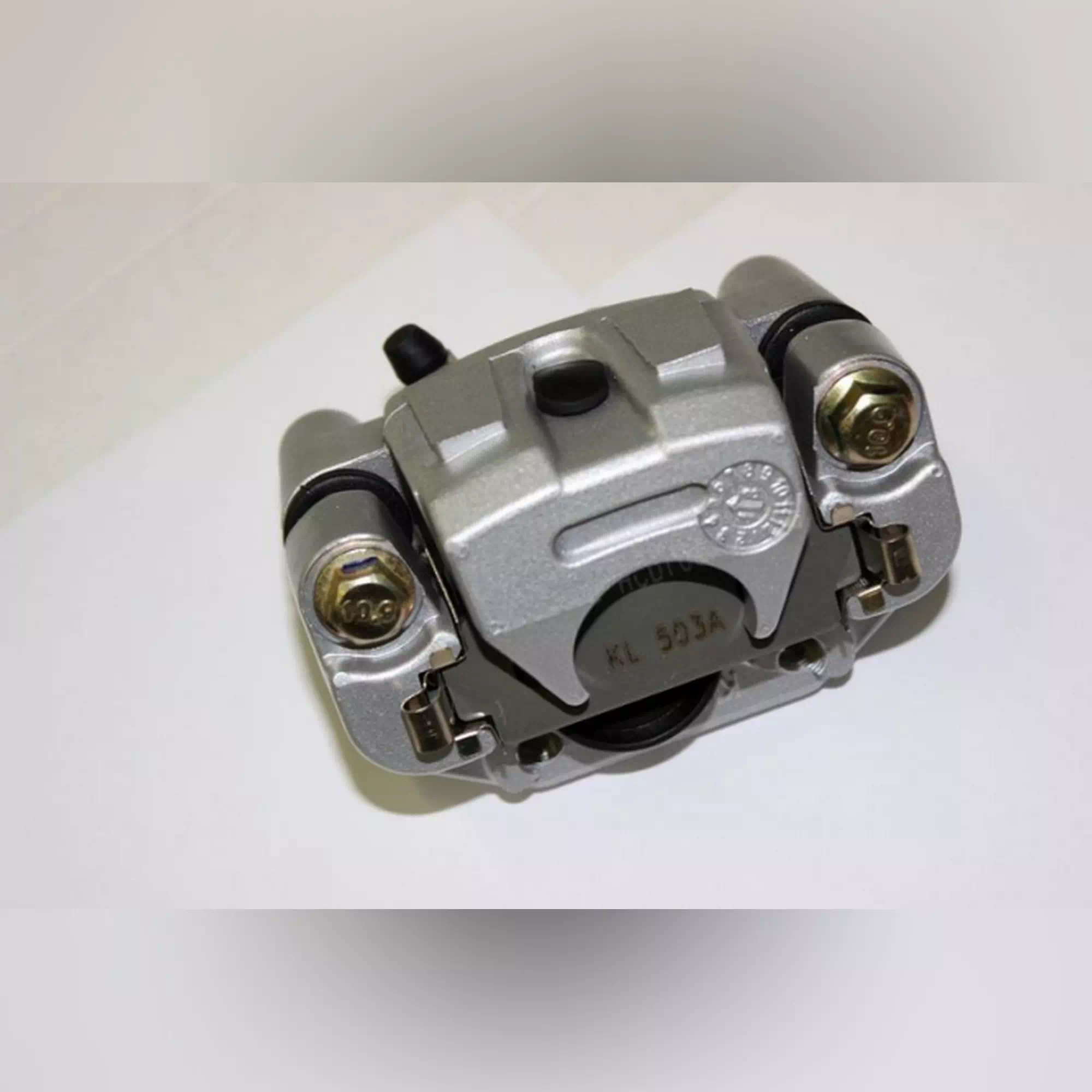 CF MOTO ZFORCE 550 ARKA KALIPER TAKIMI (SAG) #Y4CFM4021A0261