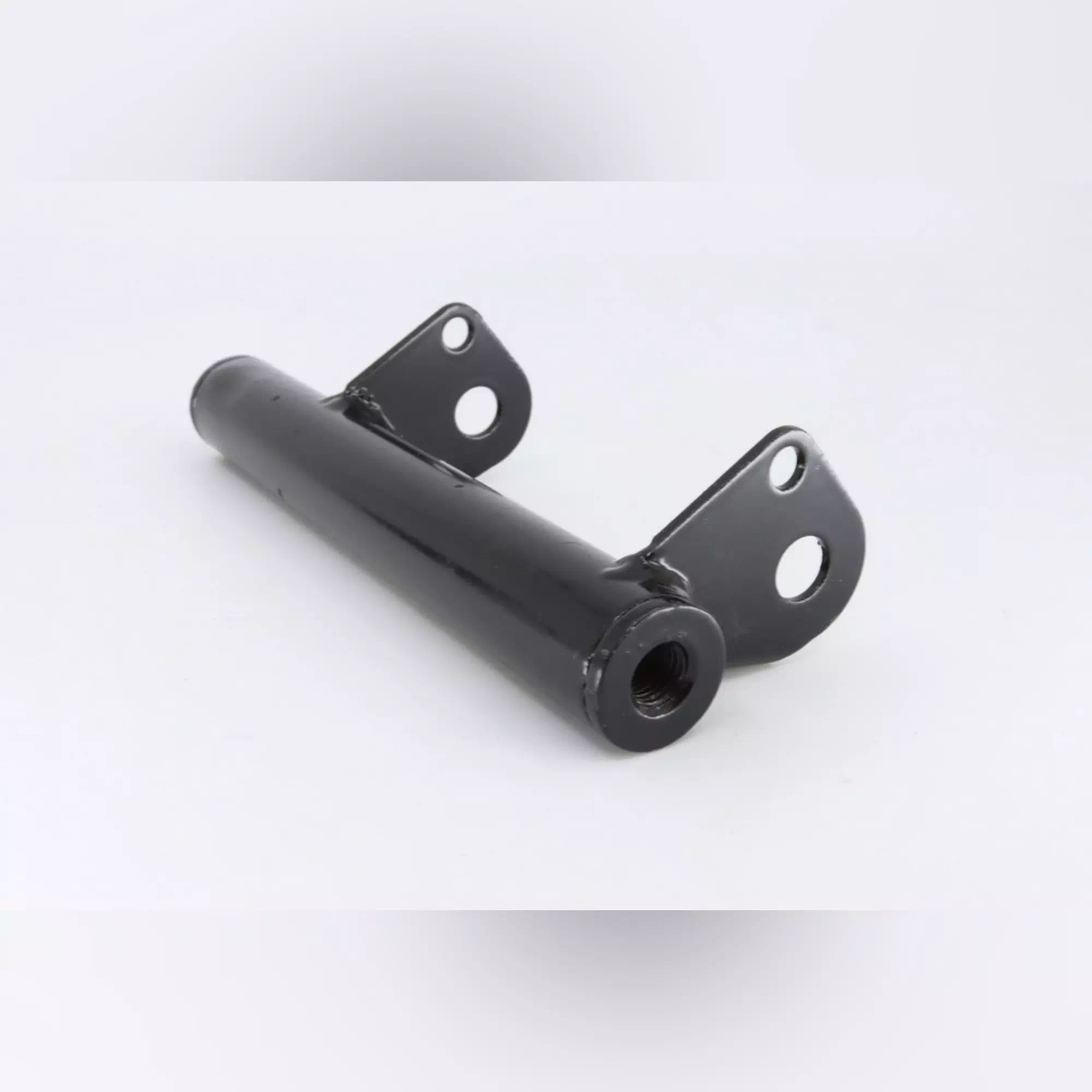 CF MOTO ZFORCE 500 (T1B) ARKA AKS MONTAJ BRAKETI #Y4CFM4022A0008
