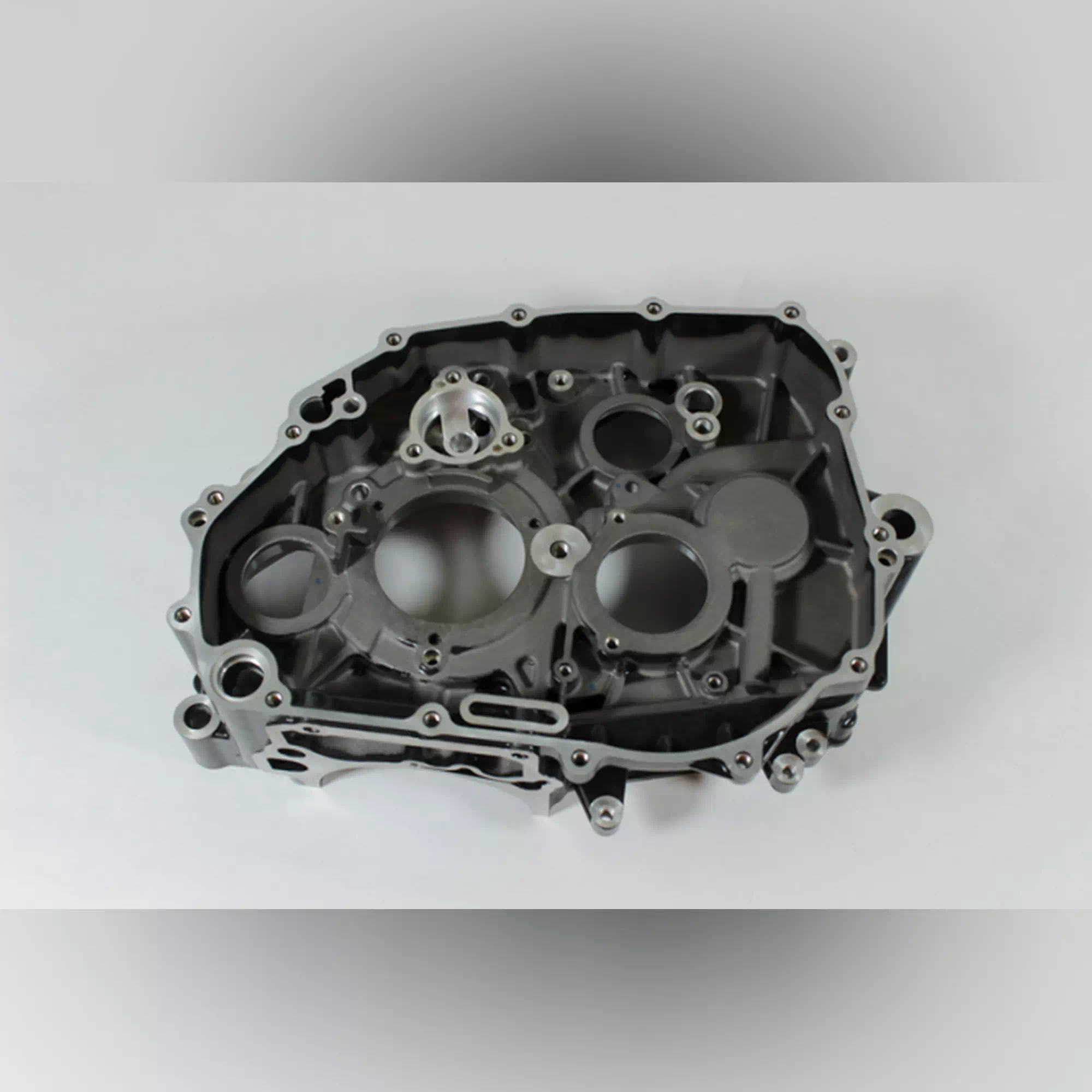 CF MOTO CF250-6 SR (EU 4) KRANK KUTUSU SAG #Y4CFM4033A0024