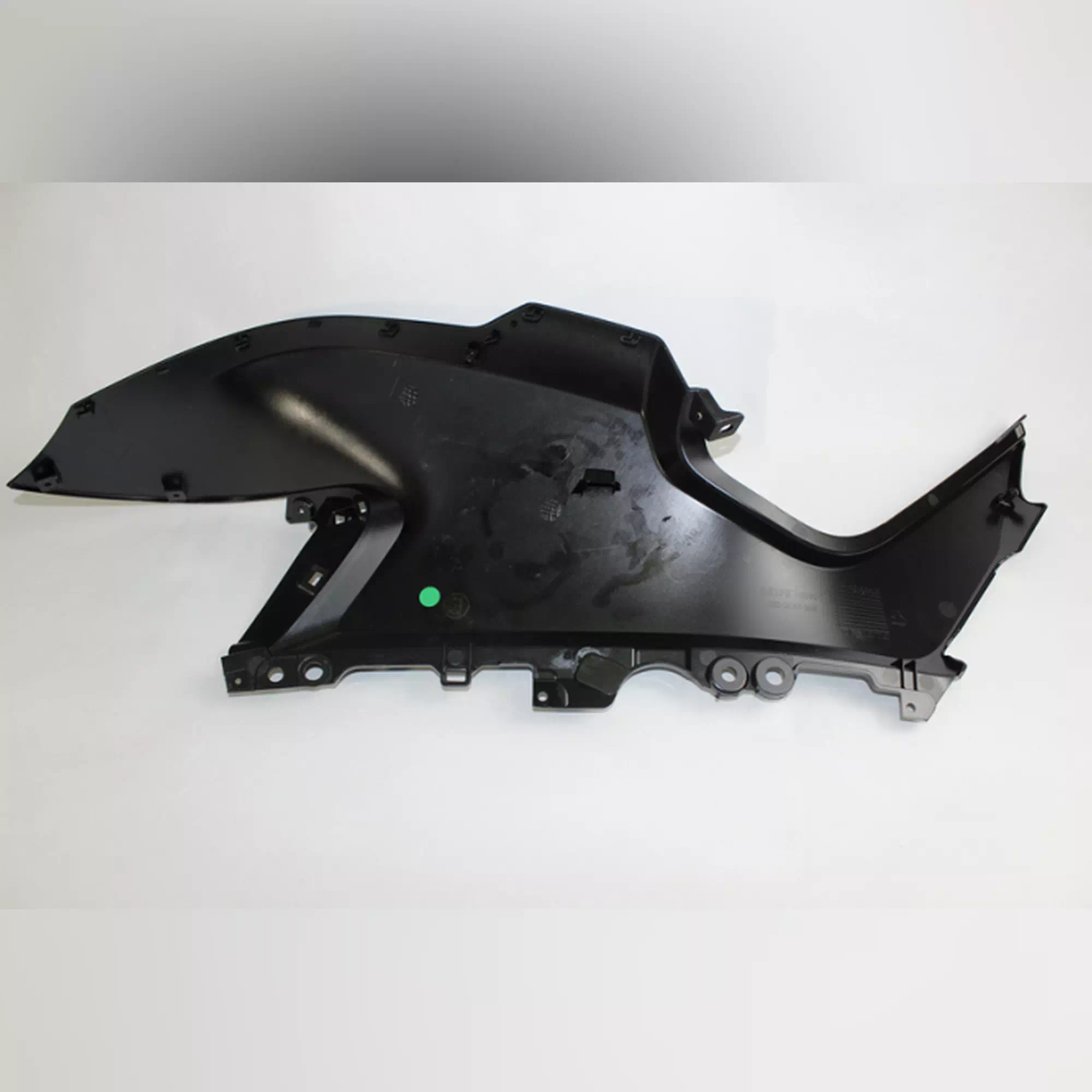 CF MOTO 800MT SPORT BENZIN DEPOSU SAG PLASTIK KAPAK (SIYAH) #Y4CFM4038A0029