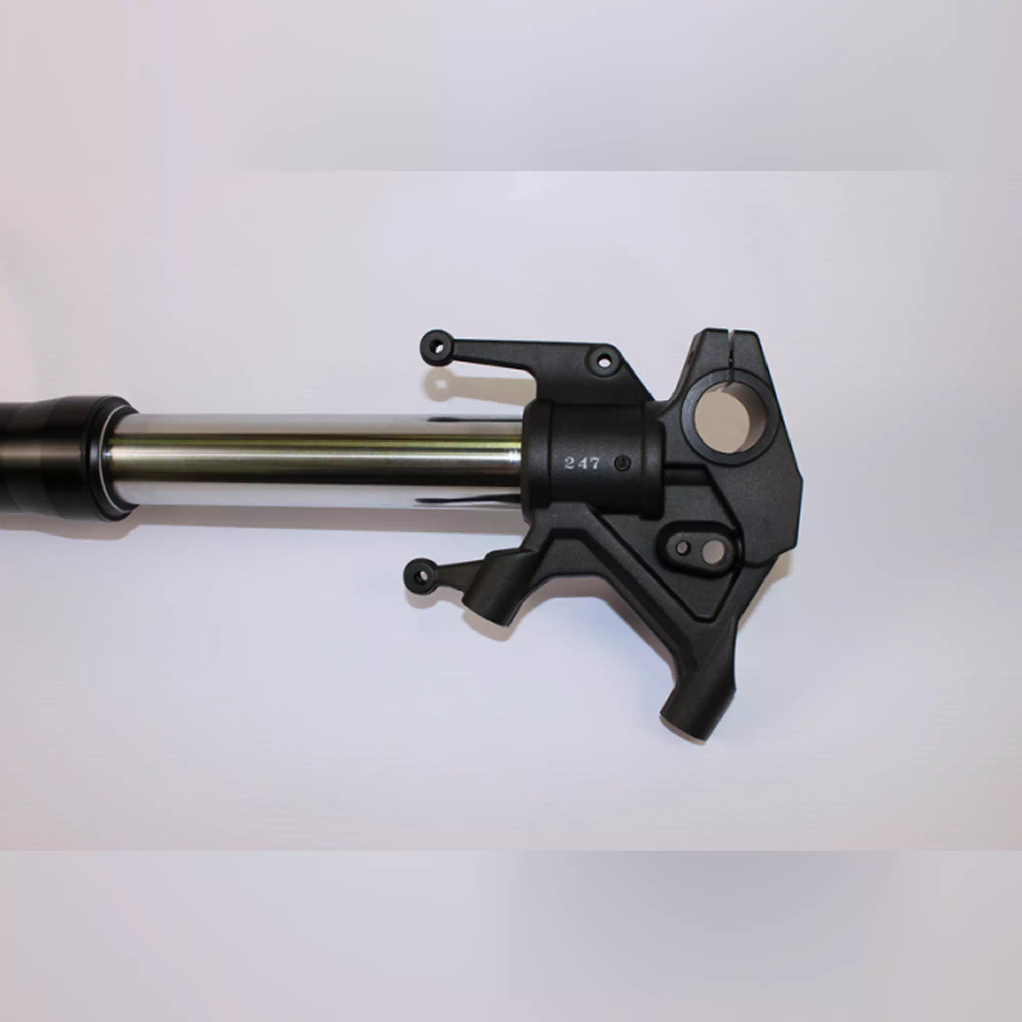 CF MOTO 800MT SPORT ON SOL AMORTISOR #Y4CFM4038A0067