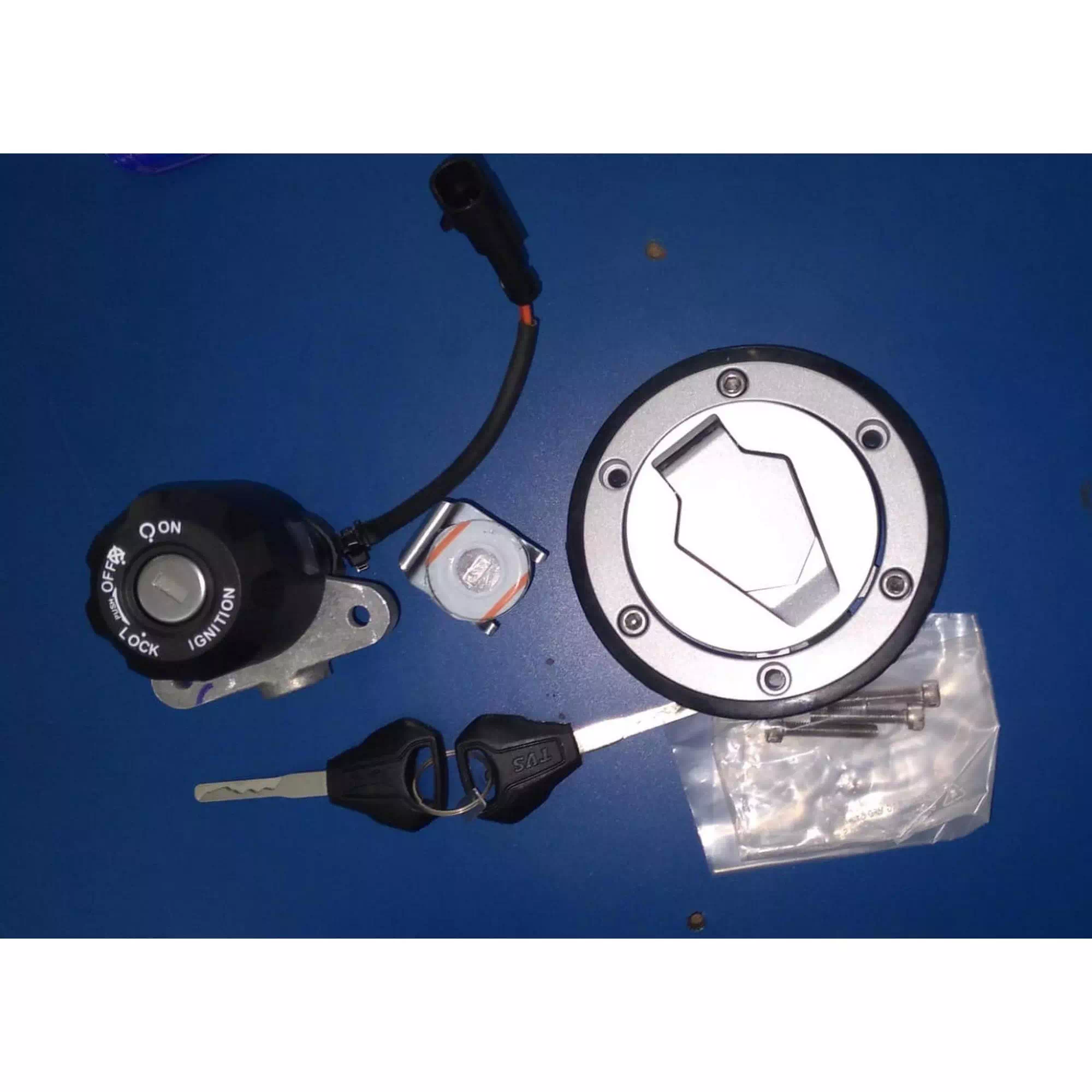 TVS APACHE RTR 200 e4 KILIT SETI #Y4TVS7000A0043