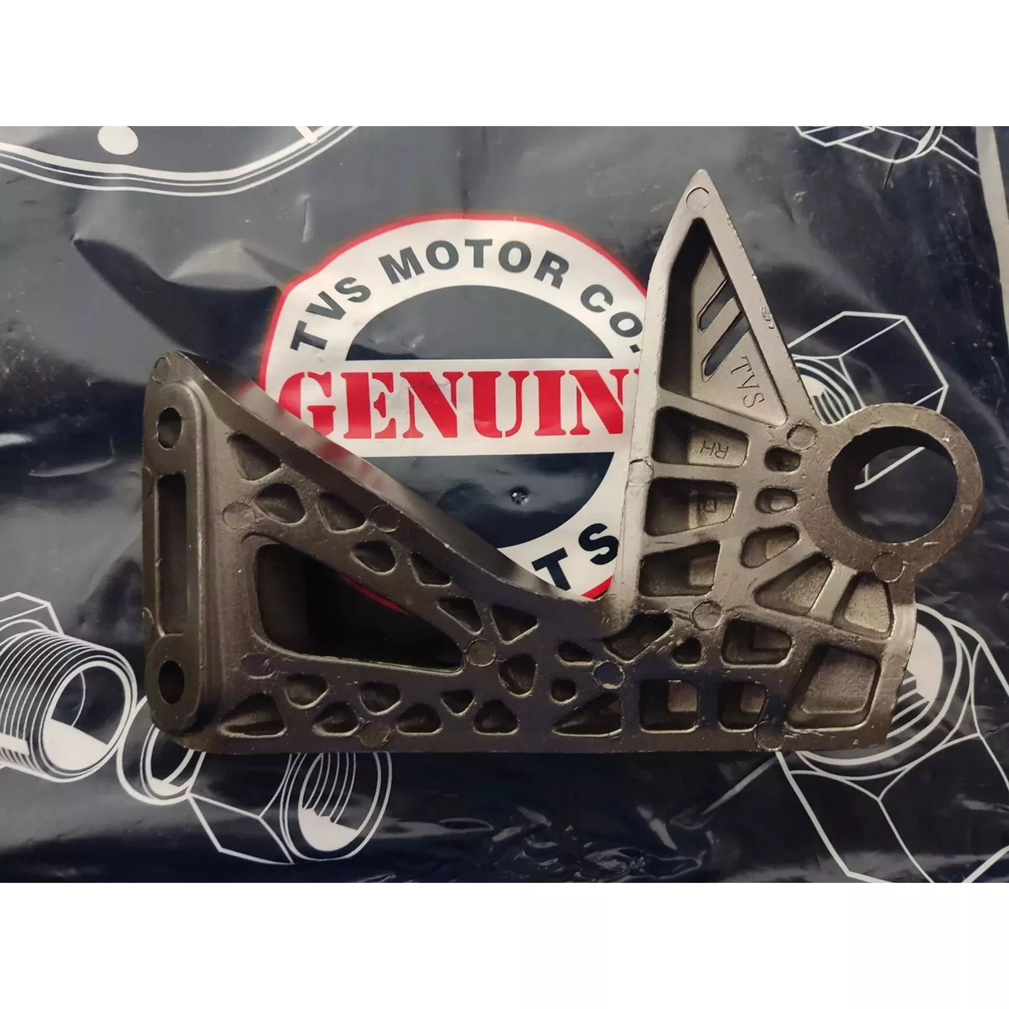 TVS APACHE RTR 200 e4 ARKA BASAMAK BRAKETI SAG #Y4TVS7000A0439