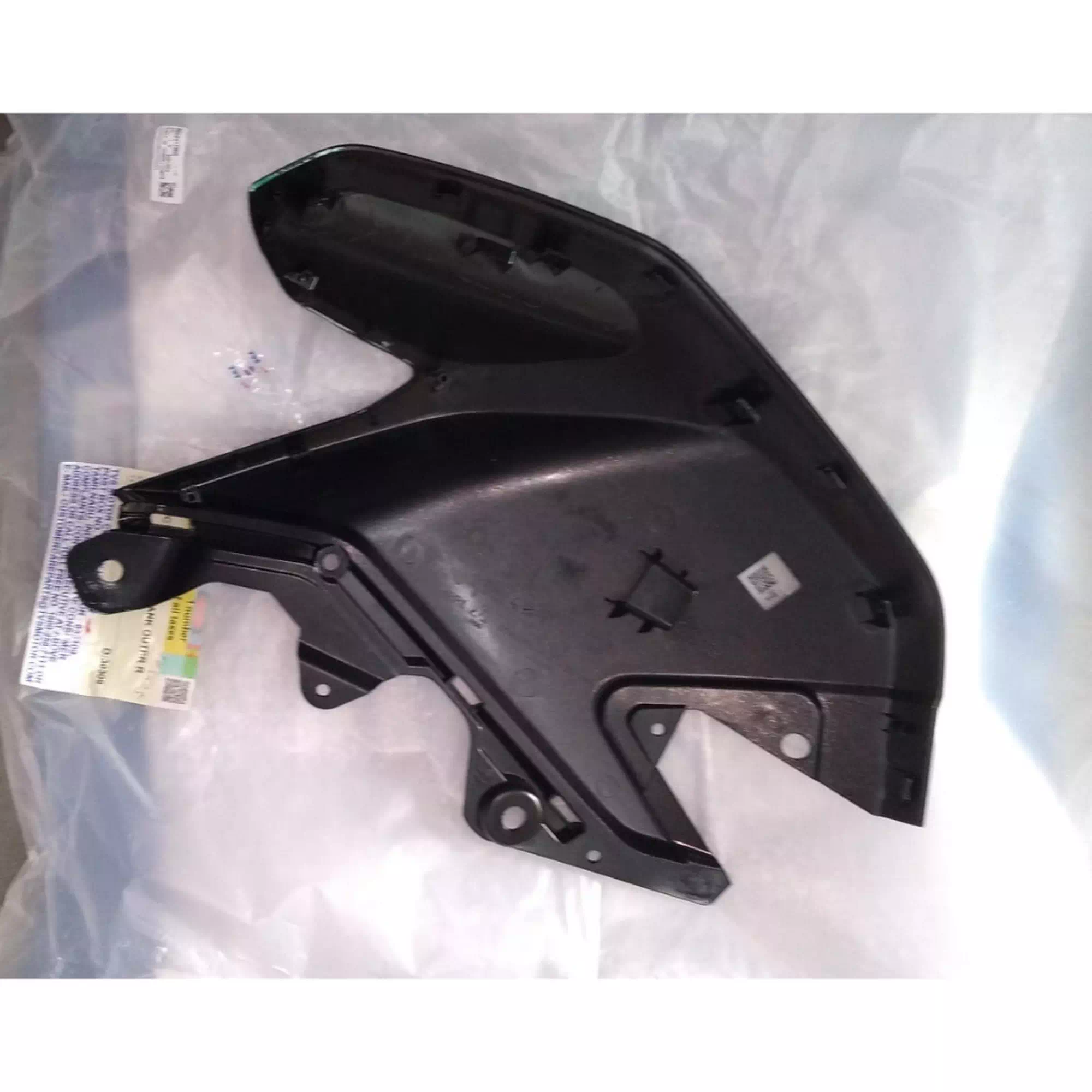 TVS RAIDER 125 BENZIN DEPOSU SAG KARENAJ (SIYAH) #Y4TVS7004A0068